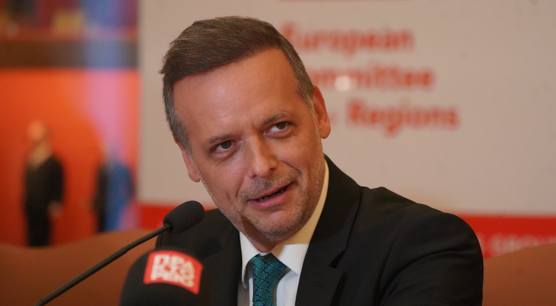 Χάρης Δούκας στη Euractiv: «Ο Μαμντάνι δείχνει τον δρόμο στους Ευρωπαίους Σοσιαλιστές»