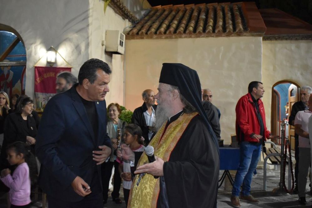 Κατανυκτικός Εσπερινός στον Άγιο Ιωάννη τον Θεολόγο Άνω Λιοσίων (photos+videos)