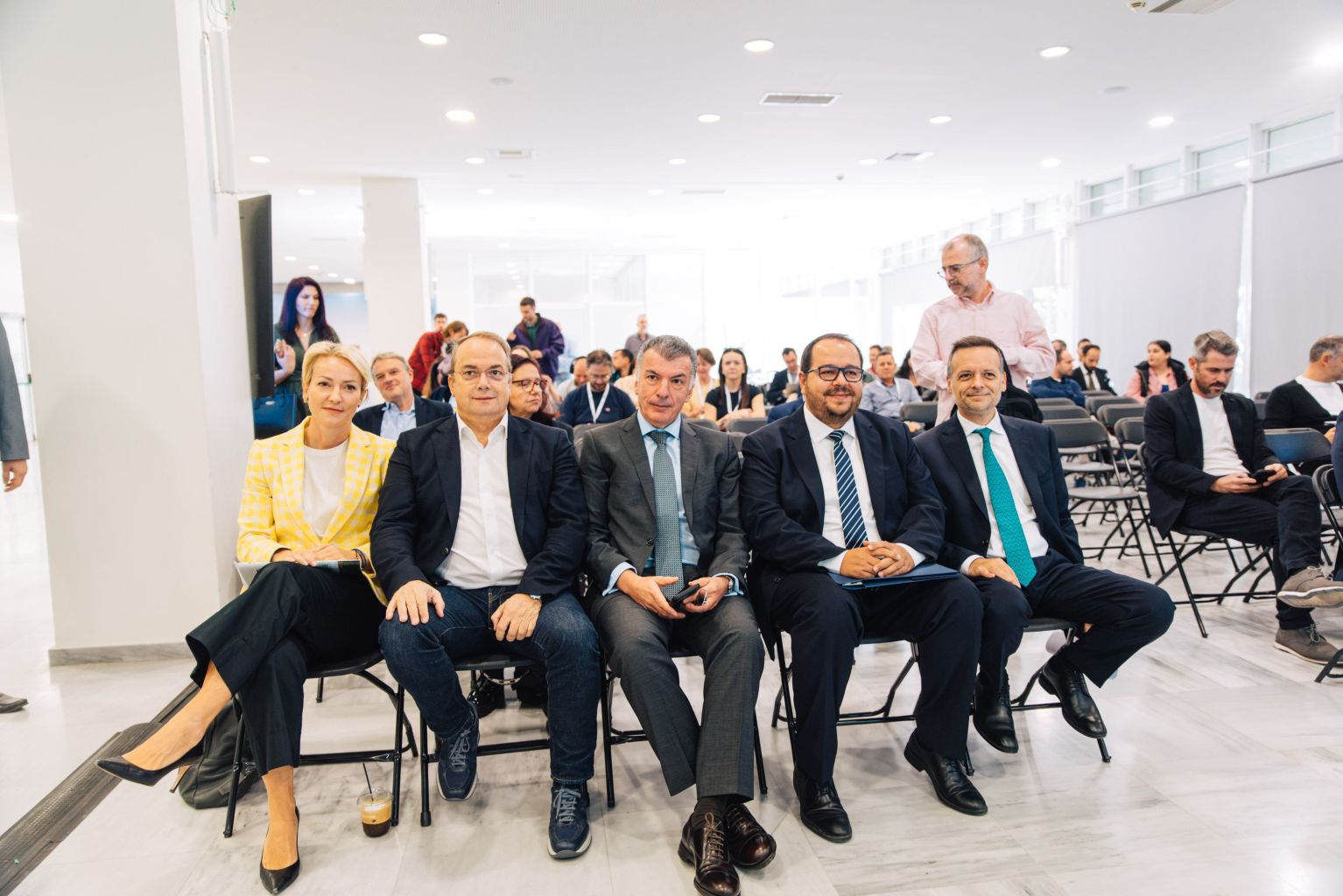 Σε πιλοτική λειτουργία το Athens Move με τα πρώτα ηλεκτρικά λεωφορεία Σε πιλοτική λειτουργία το Athens Move με τα πρώτα ηλεκτρικά λεωφορεία