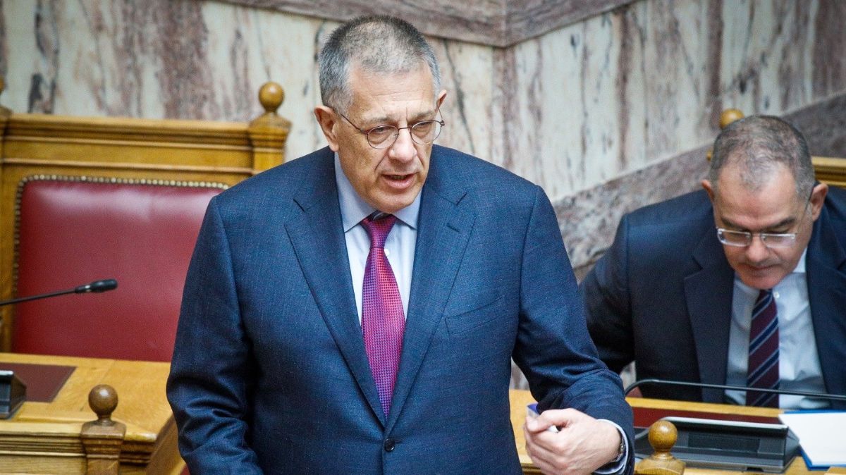 Ταχιάος: «Δεν απαιτείται εκκένωση των πολυκατοικιών στην Κυψέλη» - Πετάει το «μπαλάκι» των ευθυνών στην κοινοπραξία ο υφυπουργός
