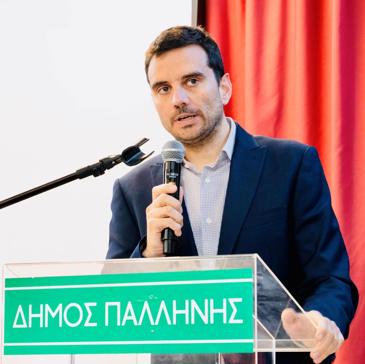 Σμέρος για παραίτηση Καρακούση: «Η πορεία που έχει χαραχθεί δεν ανταποκρίνεται στις προσδοκίες των πολιτών»